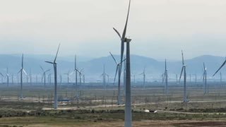 Запуск Новолакской ВЭС: крупнейшая в России ветроэлектростанция
